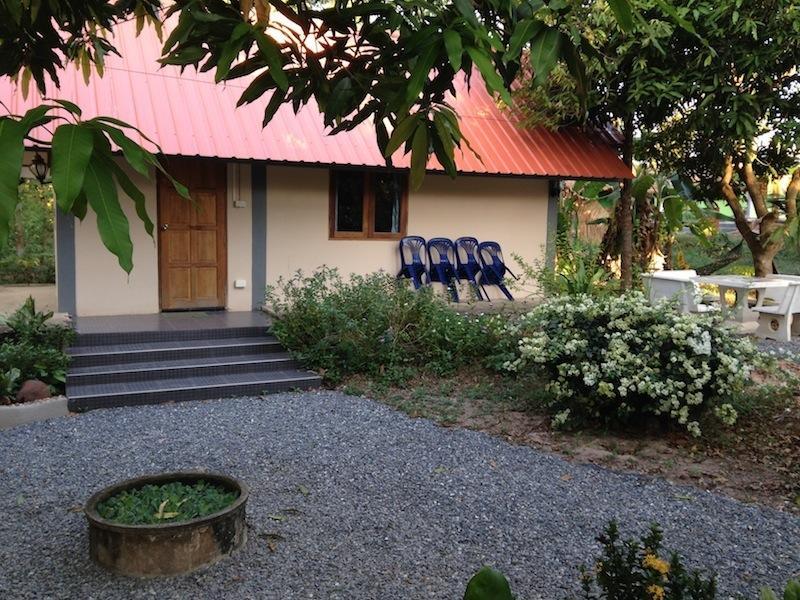 Areeya Resort Watthana Nakhon Екстер'єр фото